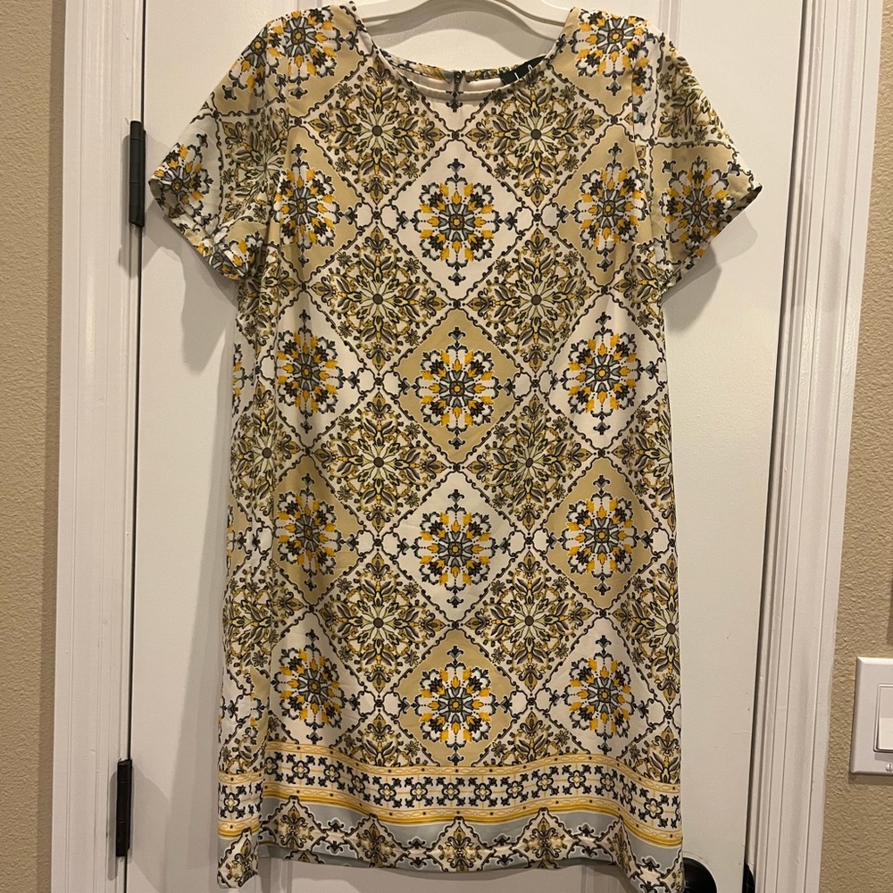 Lulus Patterned Yellow Sheath Dress in Small